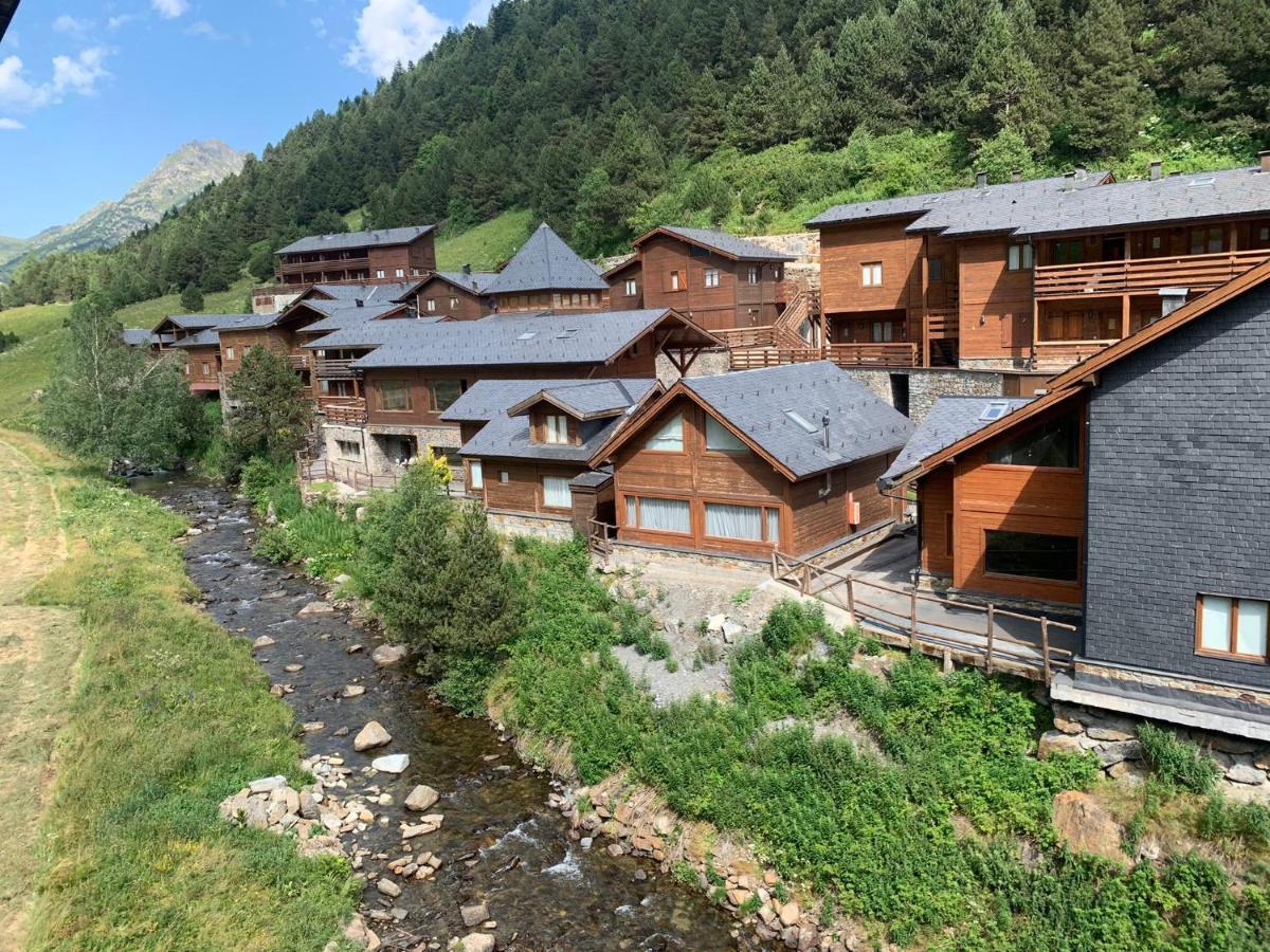 Apartamento Valle De Incles Orenetes Wifi Y Parking Gratuito โซลเดว ภายนอก รูปภาพ