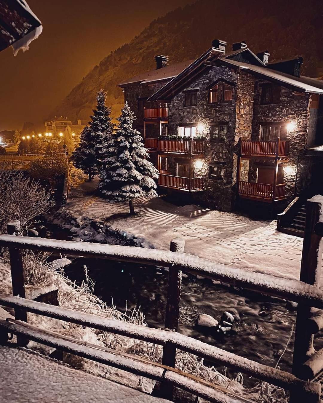 Apartamento Valle De Incles Orenetes Wifi Y Parking Gratuito โซลเดว ภายนอก รูปภาพ